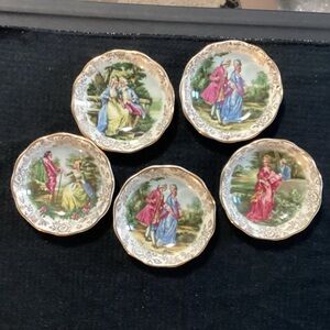 Sweet Romance Vintage Style Decorative Plates - Multicolor